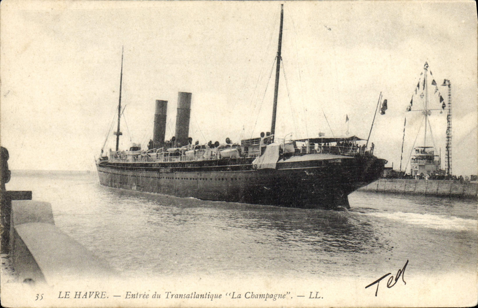 Le Havre — Entrée du Transatlantique 'La Champagne' — LL. — N° 35