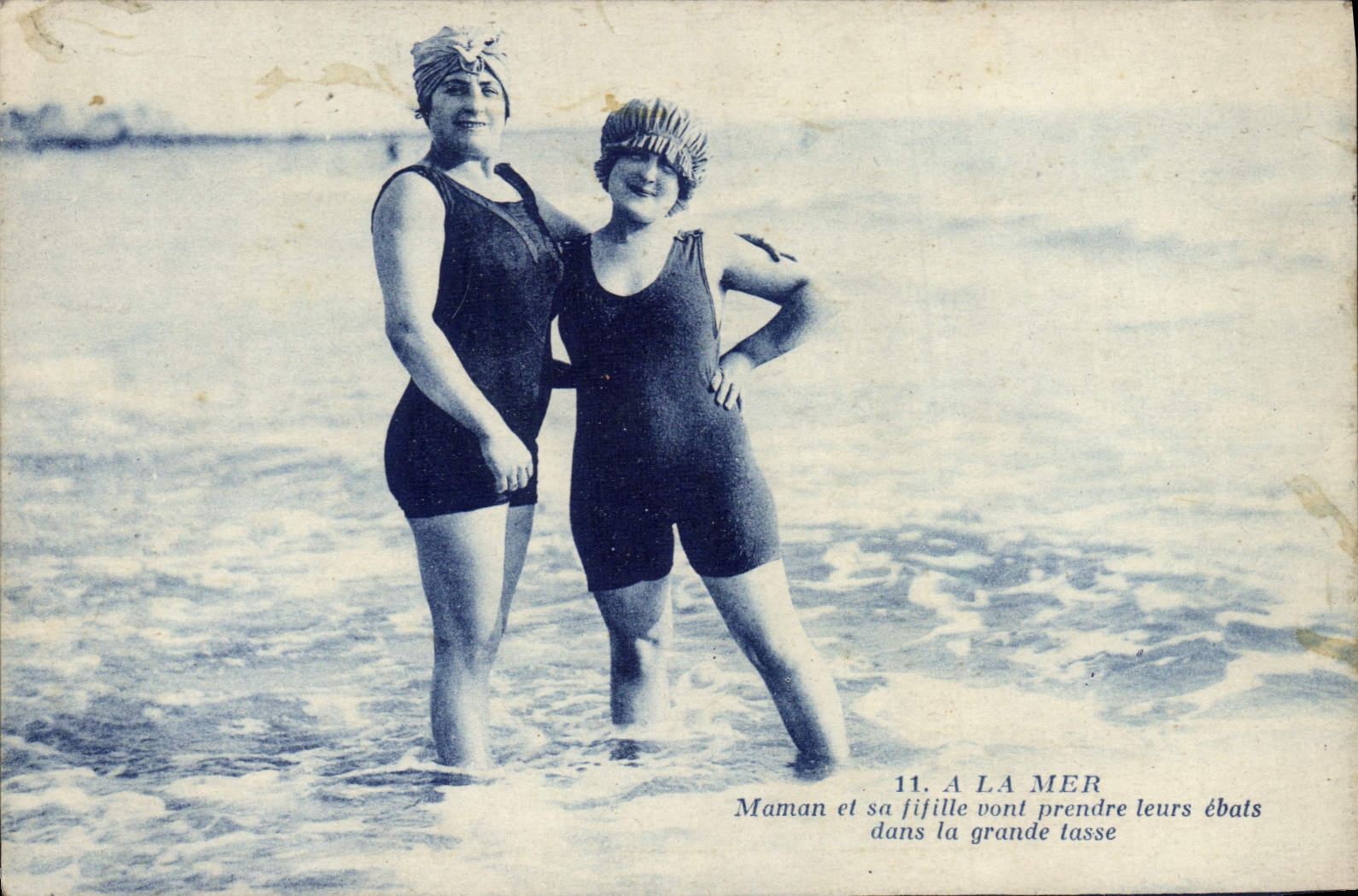 CPA Fantaisie Femmes Maillot de bain