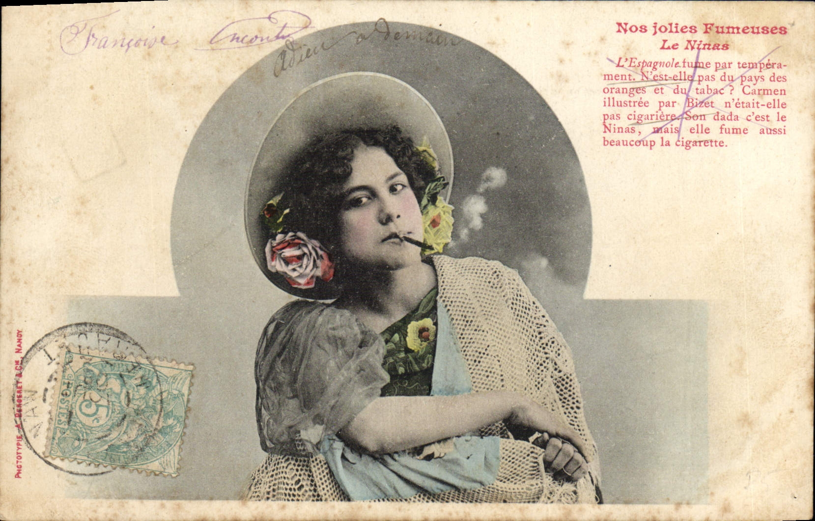 Femme fumant une cigarette — Nos jolies Fumeuses Le Ninás — Phototypie L. Gerbeet & Cie, Nancy