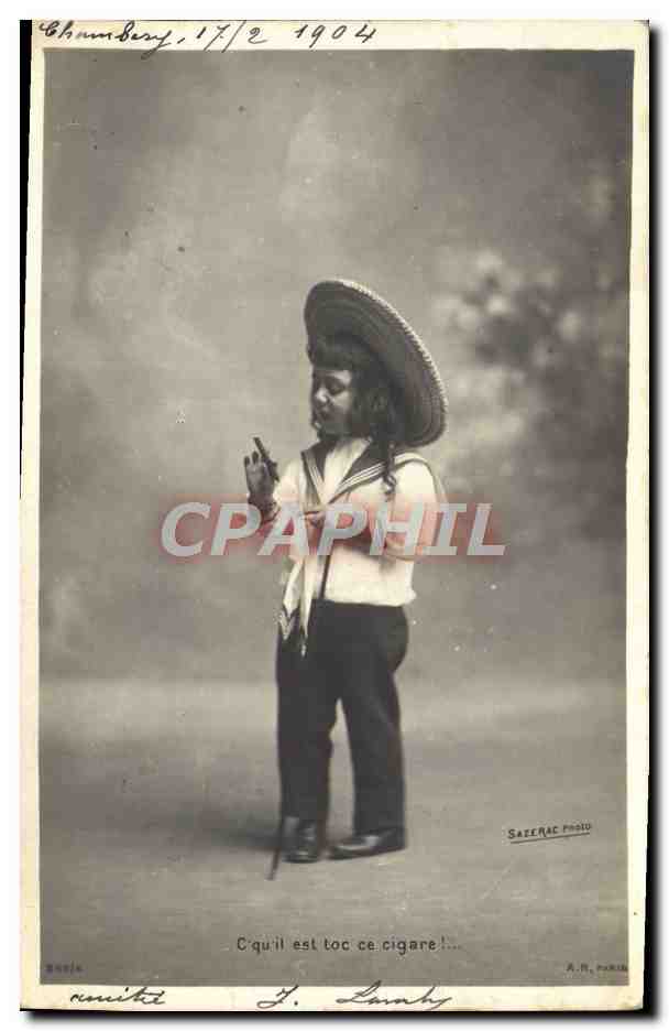 Enfant en costume marin et chapeau de paille — Sazerac Photo, Paris — n° de série non visible