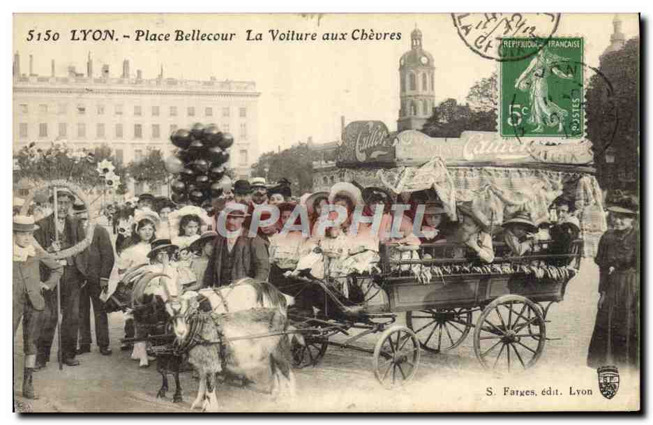LYON - Place Bellecour - La Voiture aux Chèvres - S. Farges, édit. Lyon