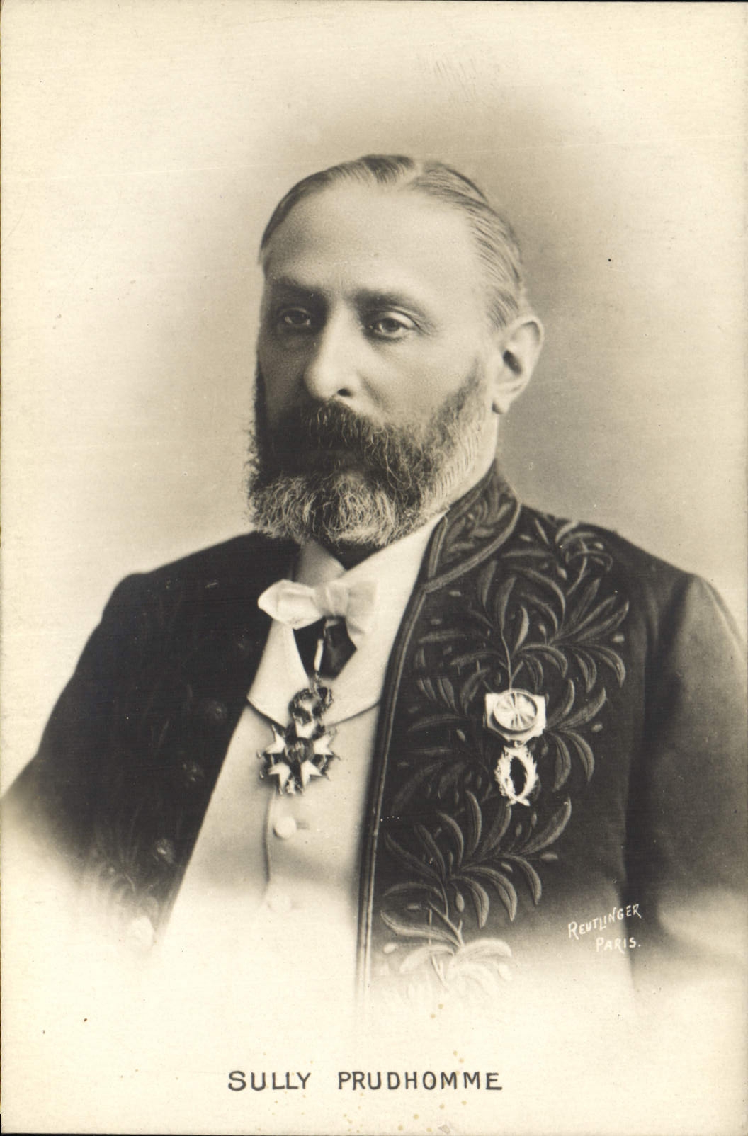 Sully Prudhomme — portrait officiel — Reutlinger Paris