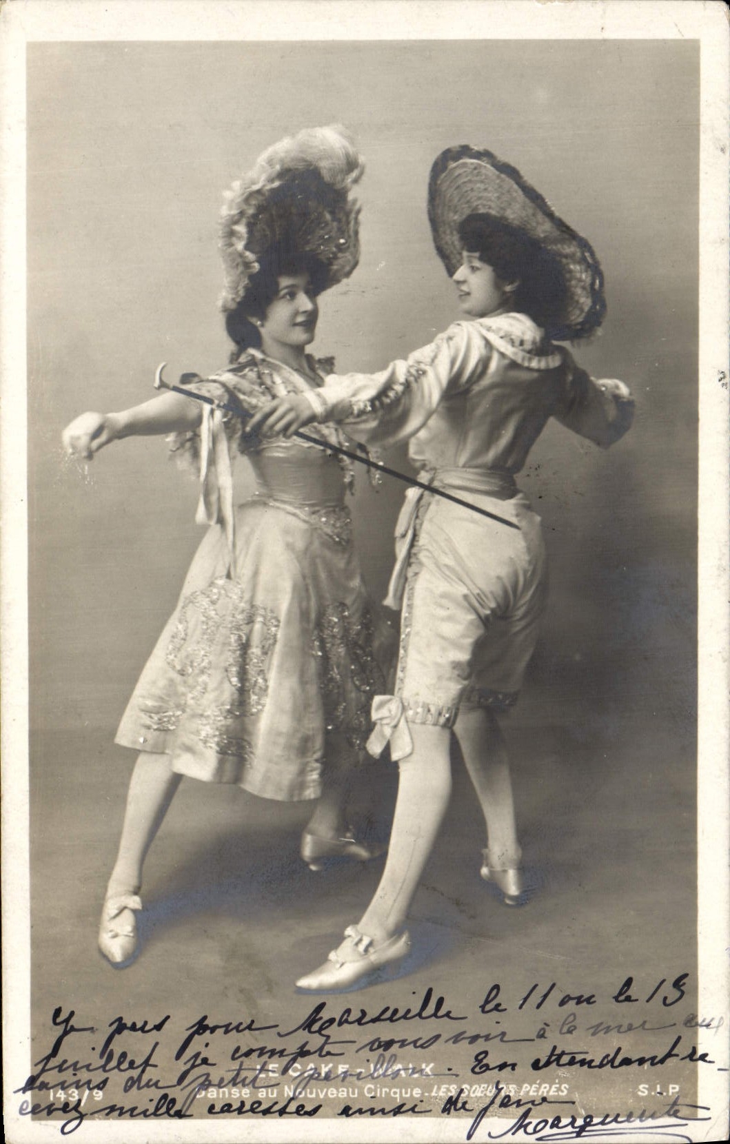 CPA Danse le Cake Walk Danse au nouveau cirque Les soeurs Peres 