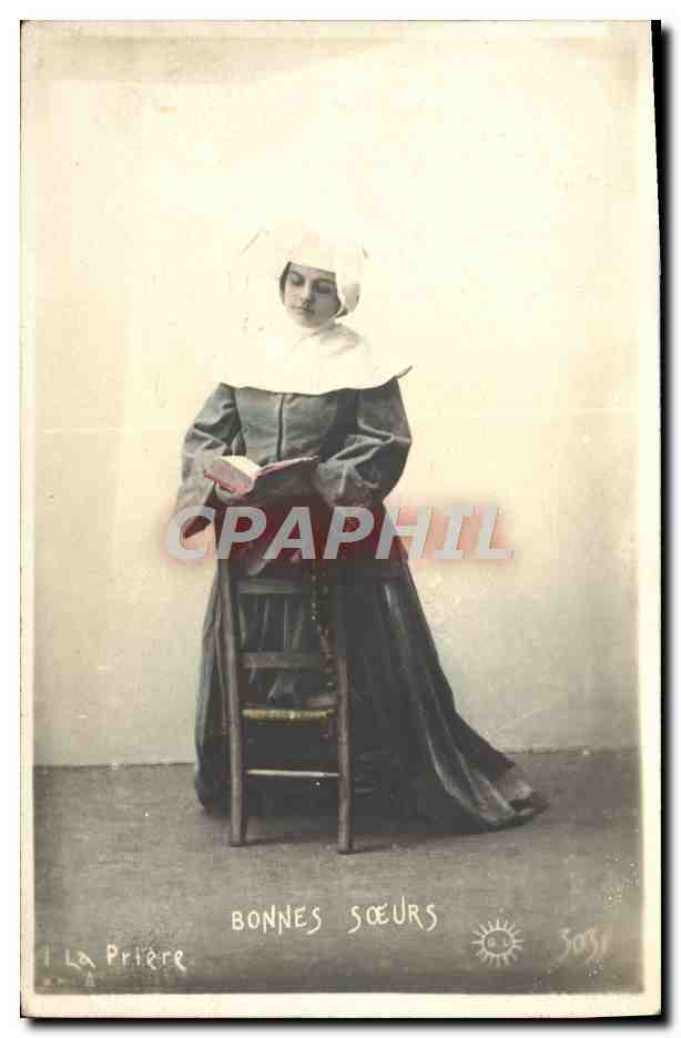 CPA Bonnes soeurs Folklore Femme 