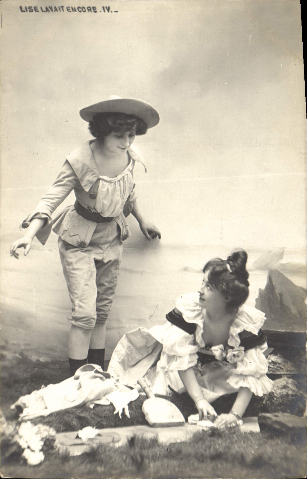 CPA Fantaisie Femme 
