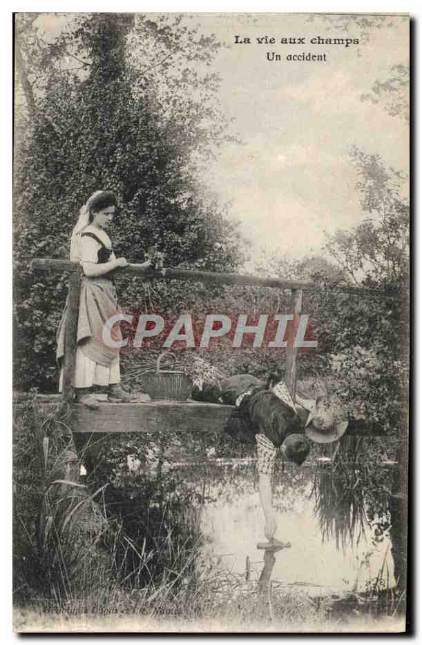 CPA Folklore La vie aux champs Un accident