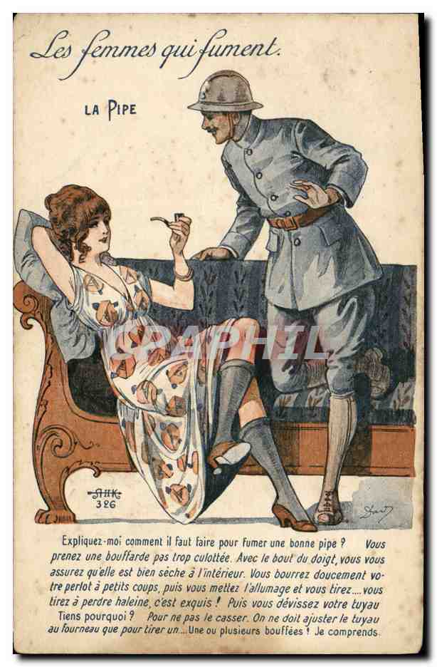 CPA Folklore Tabac Les femmes qui fument Soldat Militaria