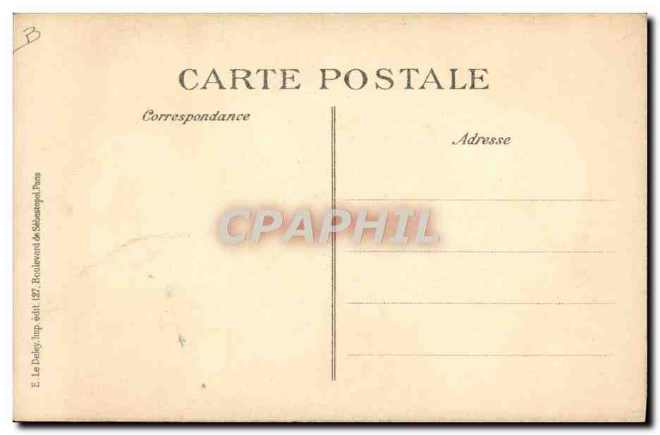 CPA Folklore Tabac Costumes Bretons Baud Vieillard allument sa pipe — Verso