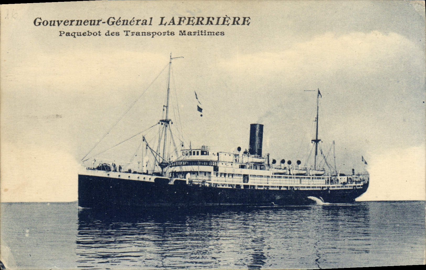 Paquebot Gouverneur-Général LAFERRIÈRE — Transports Maritimes — Photo BOURRELLY, Marseille