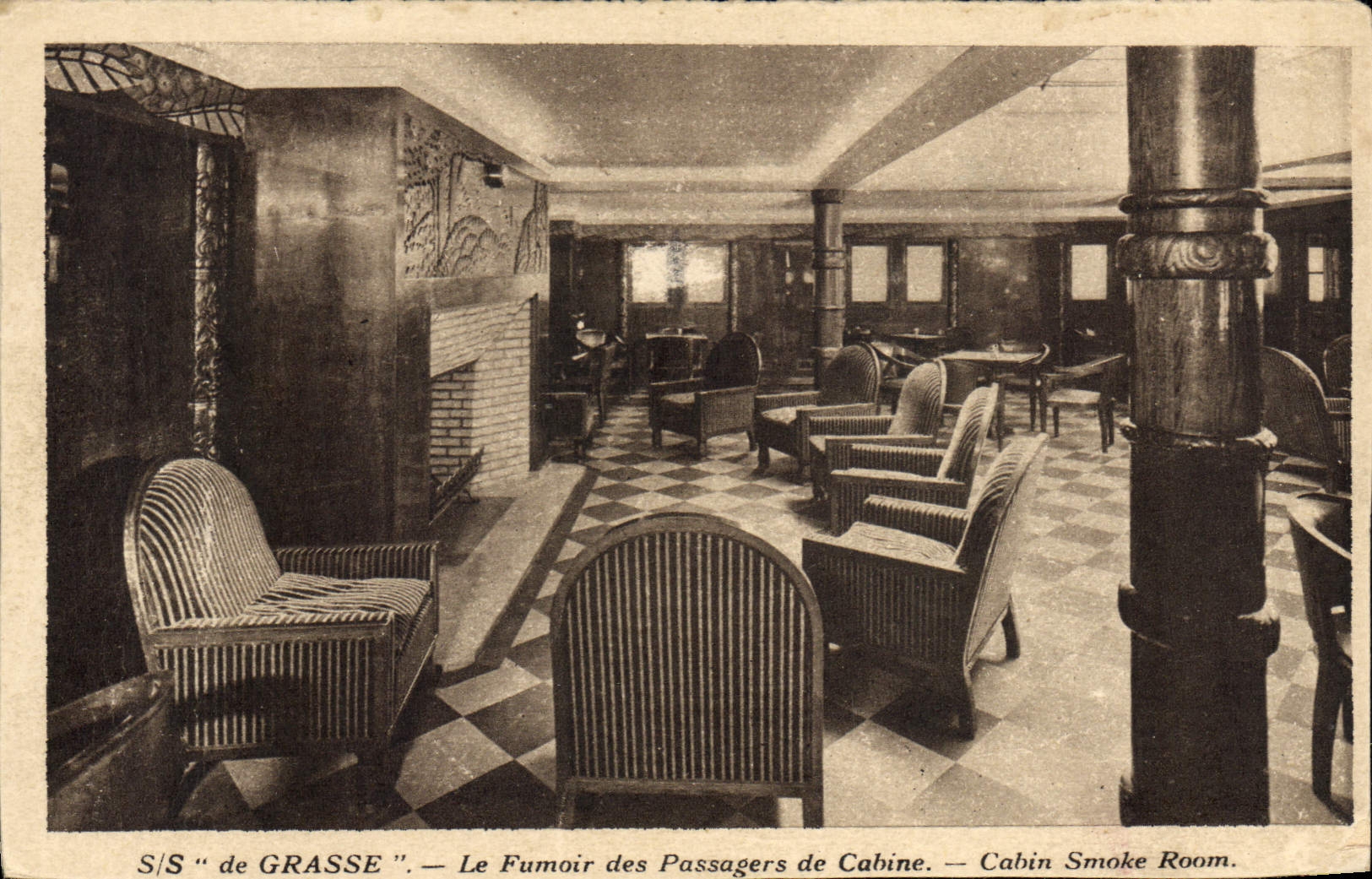 CPA Bateau Paquebot SS de Grasse Le fumoir des passagers de cabine Tabac
