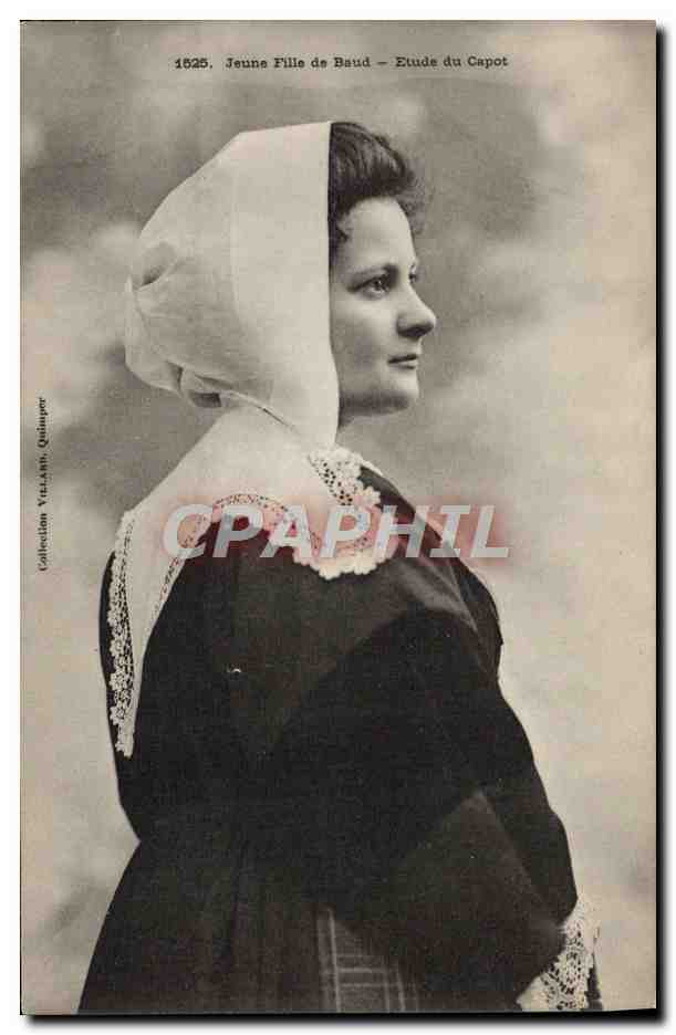 CPA Folklore Jeune fille de Baud Etude du Capot 