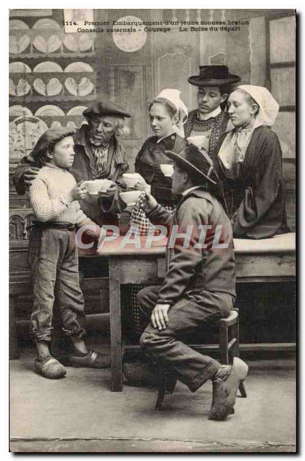 CPA Folklore Premier embarquement d'un jeune mousse breton Conseils paternels Courage La bolee du depart 