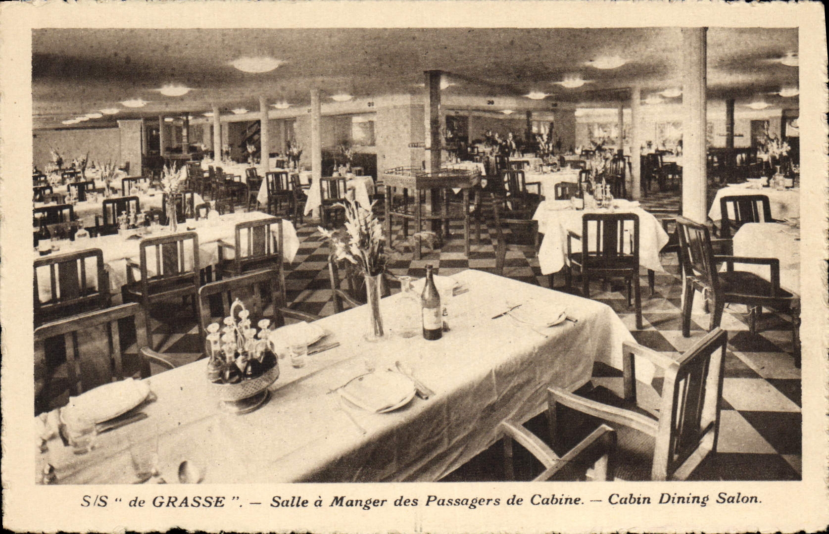 S/S "de GRASSE" — Salle à Manger des Passagers de Cabine — Édition Spéciale de la Cie Gie Transatlantique