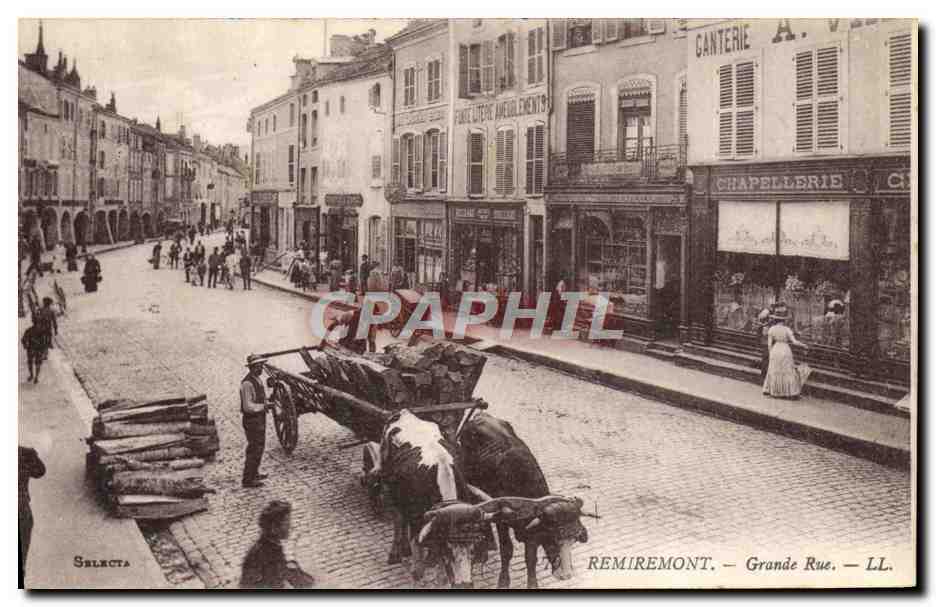 CPA Folklore Remiremont Grande rue 
