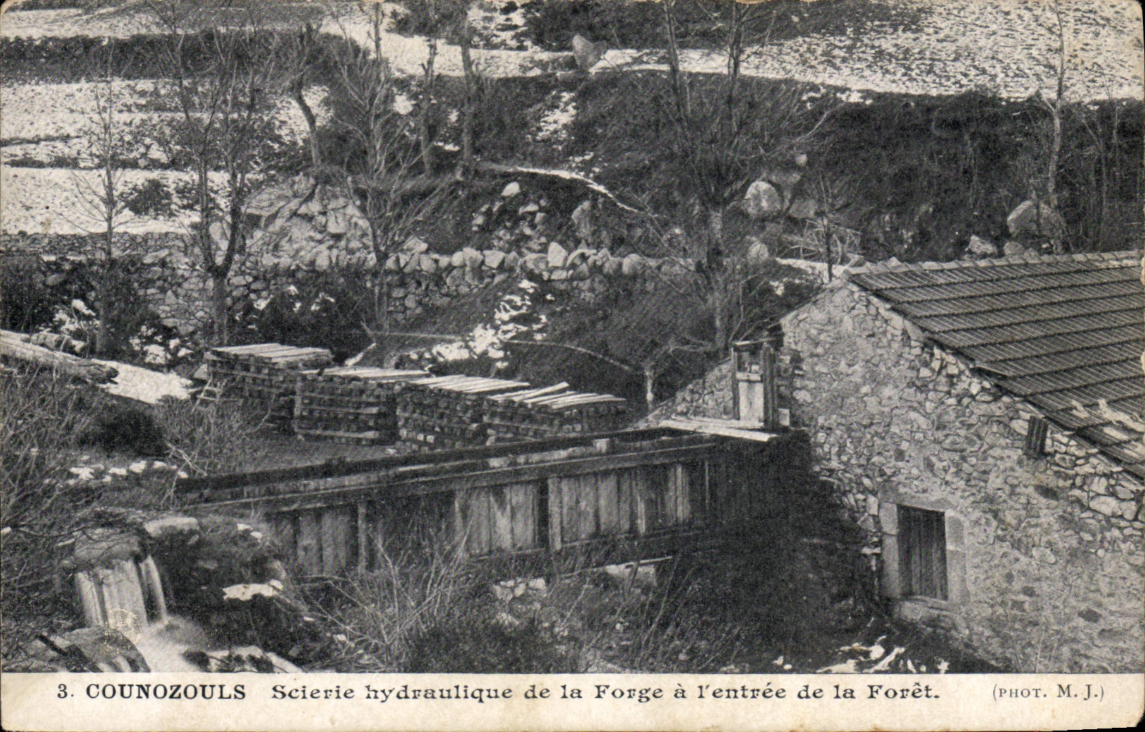 Counozouls — Scierie hydraulique de la Forge à l'entrée de la Forêt — Phot. M.J.