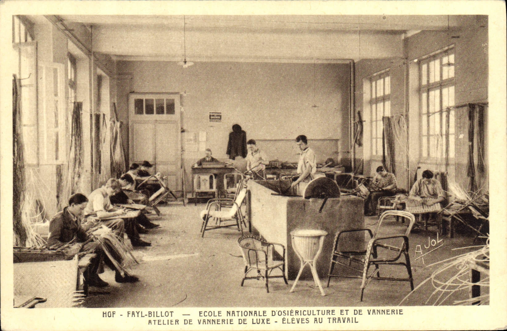 CPA Fayl Billot Ecole nationale d'osiericulture et de vannerie Atelier de vannerie de luxe Eleves au travail