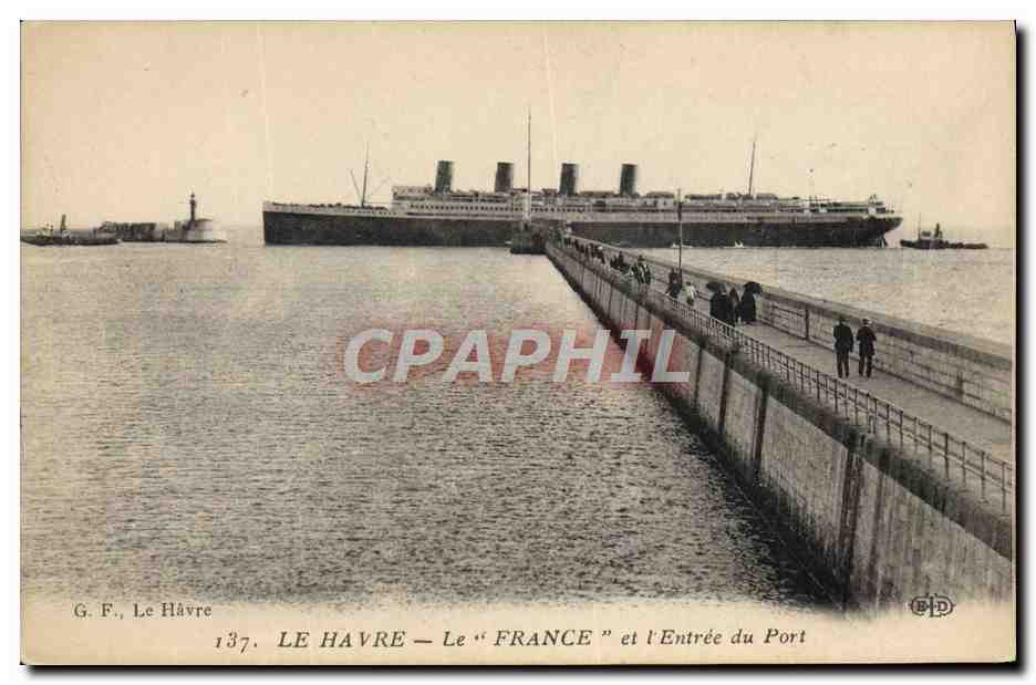Le Havre — Le "France" et l'Entrée du Port — G. F., Le Havre, n° 137