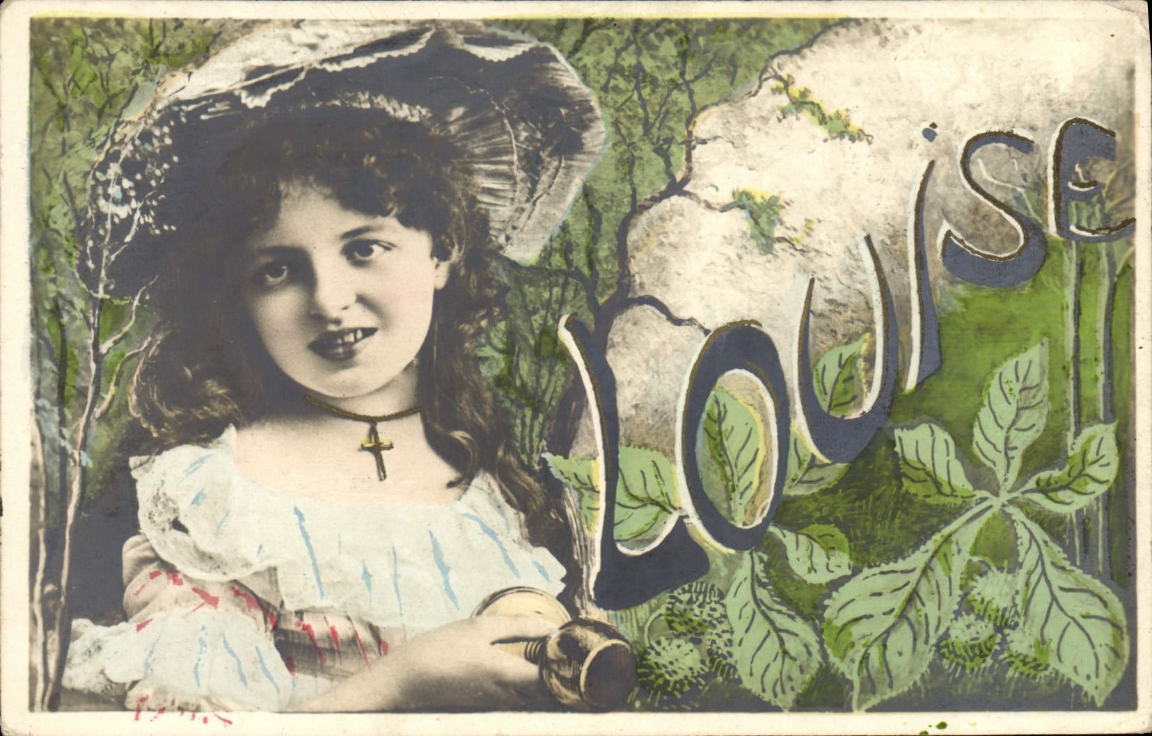 Fille dans un décor végétal — Louise — éditeur inconnu, n° de série non visible