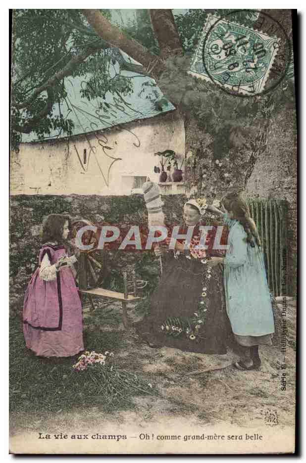 CPA Foklore La vie aux champs Grand mere Fileuse Enfants