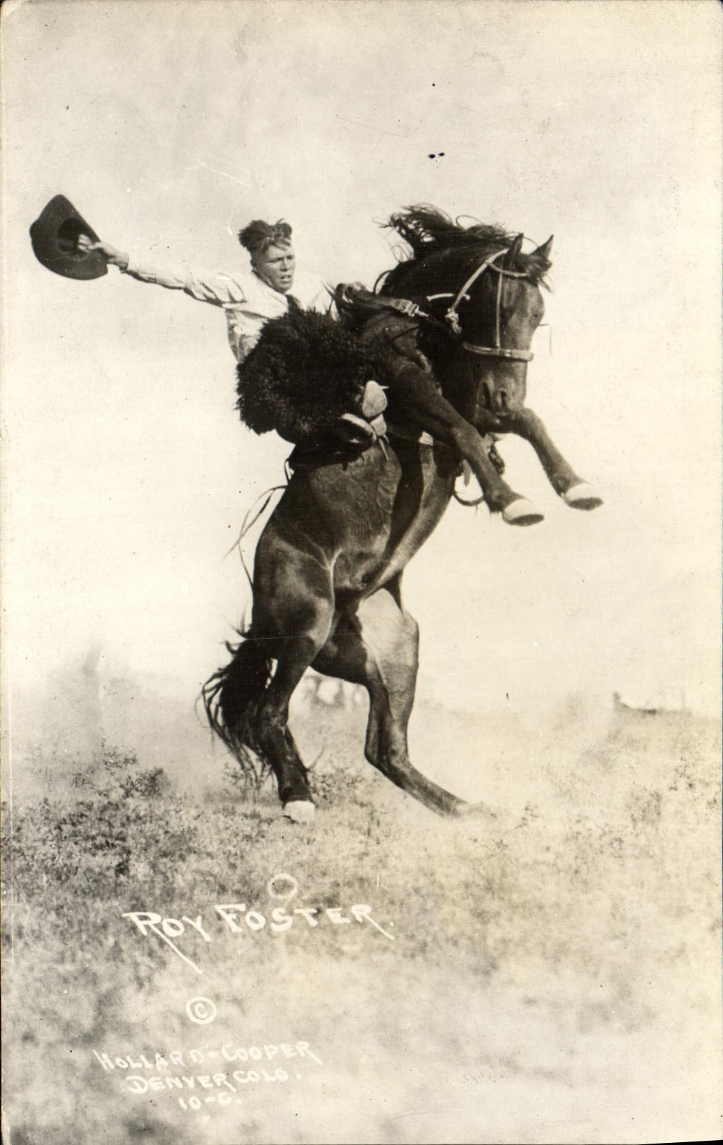 CPA Far West Cow Boy Indiens Roy Foster Rodeo Denver Colo Cheval