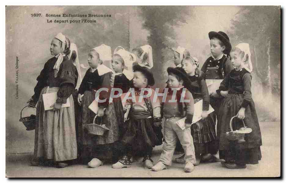 CPA Folklore Le depart pour l'ecole Enfants Bretagne 