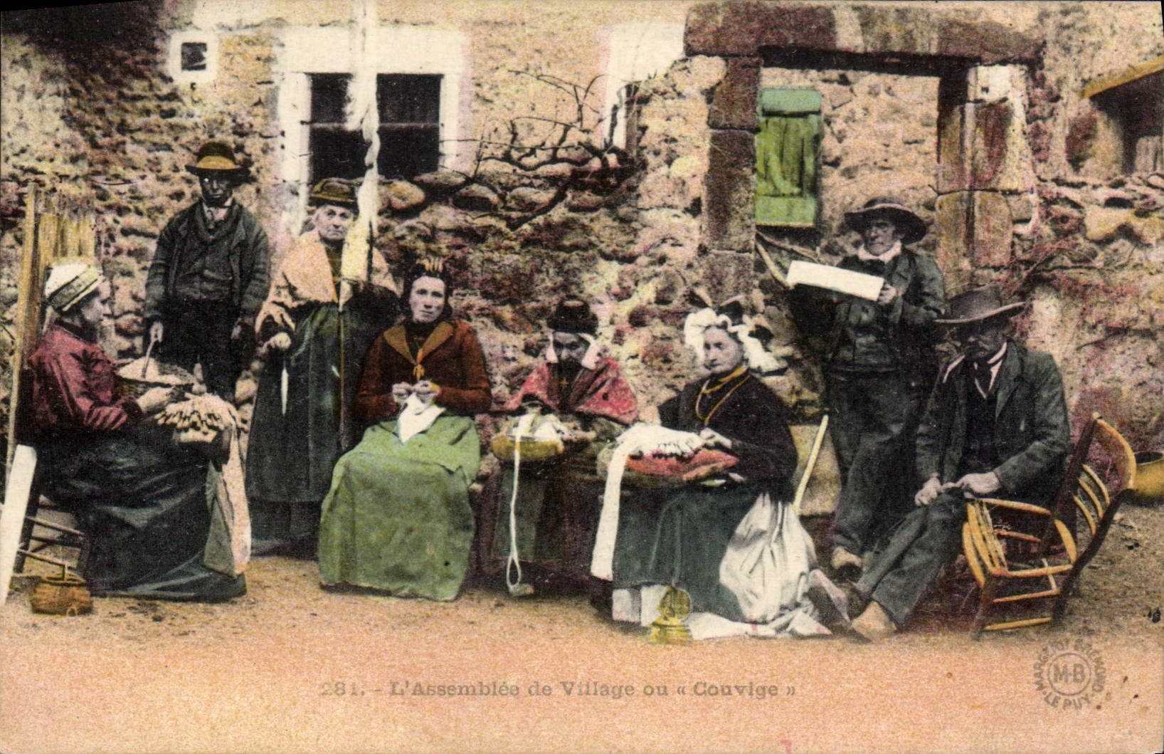 CPA Folklore L'assemblee de village ou Couvige 