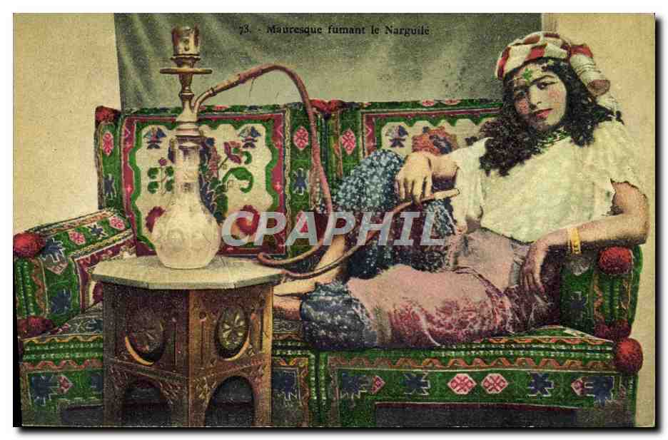 CPA Tabac Mauresque fumant le Narguile Folklore 