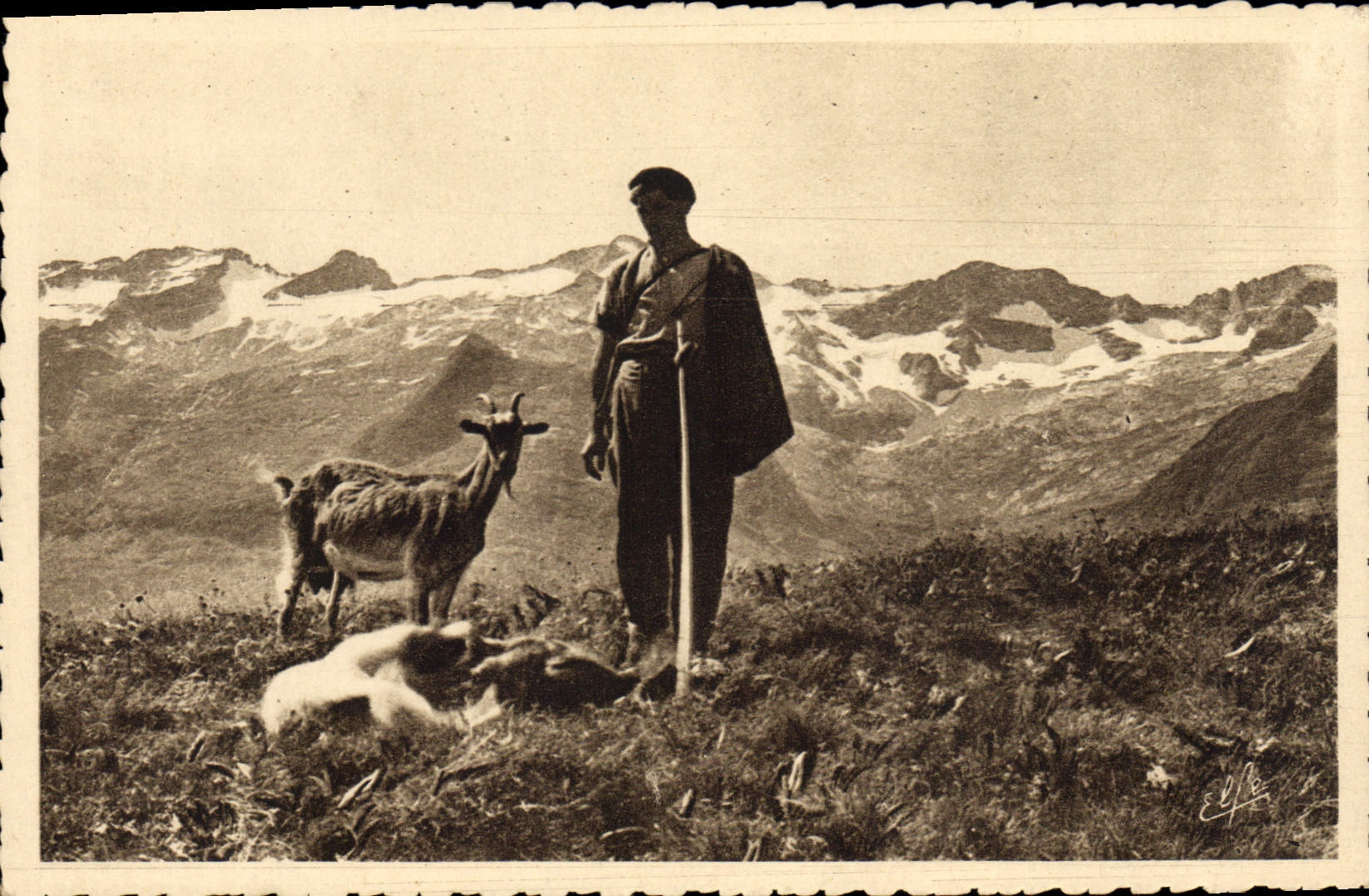 CPA Chevre Luchon Superbagneres chaine frontiere Un patre 