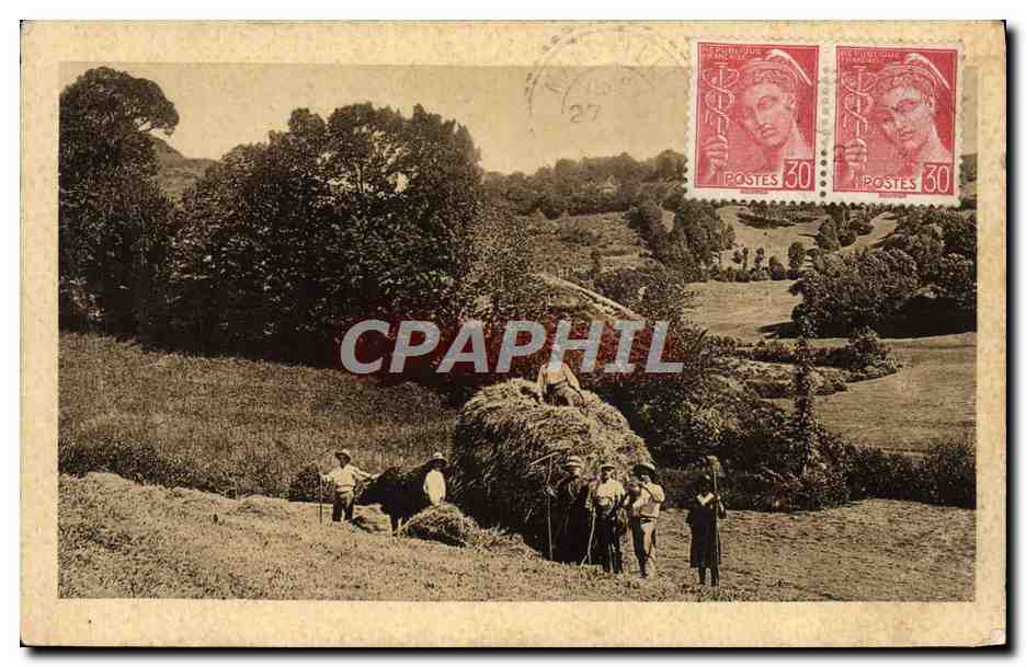 CPA Auvergne La rentree du foin