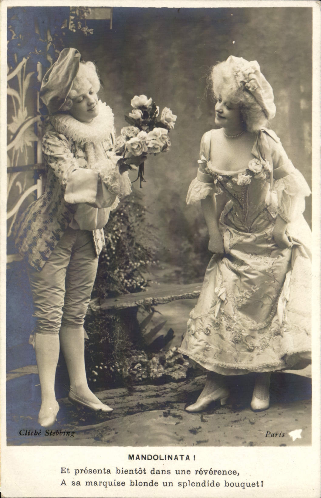 Mandolinata — scène de théâtre — Cliché Siebbling, Paris