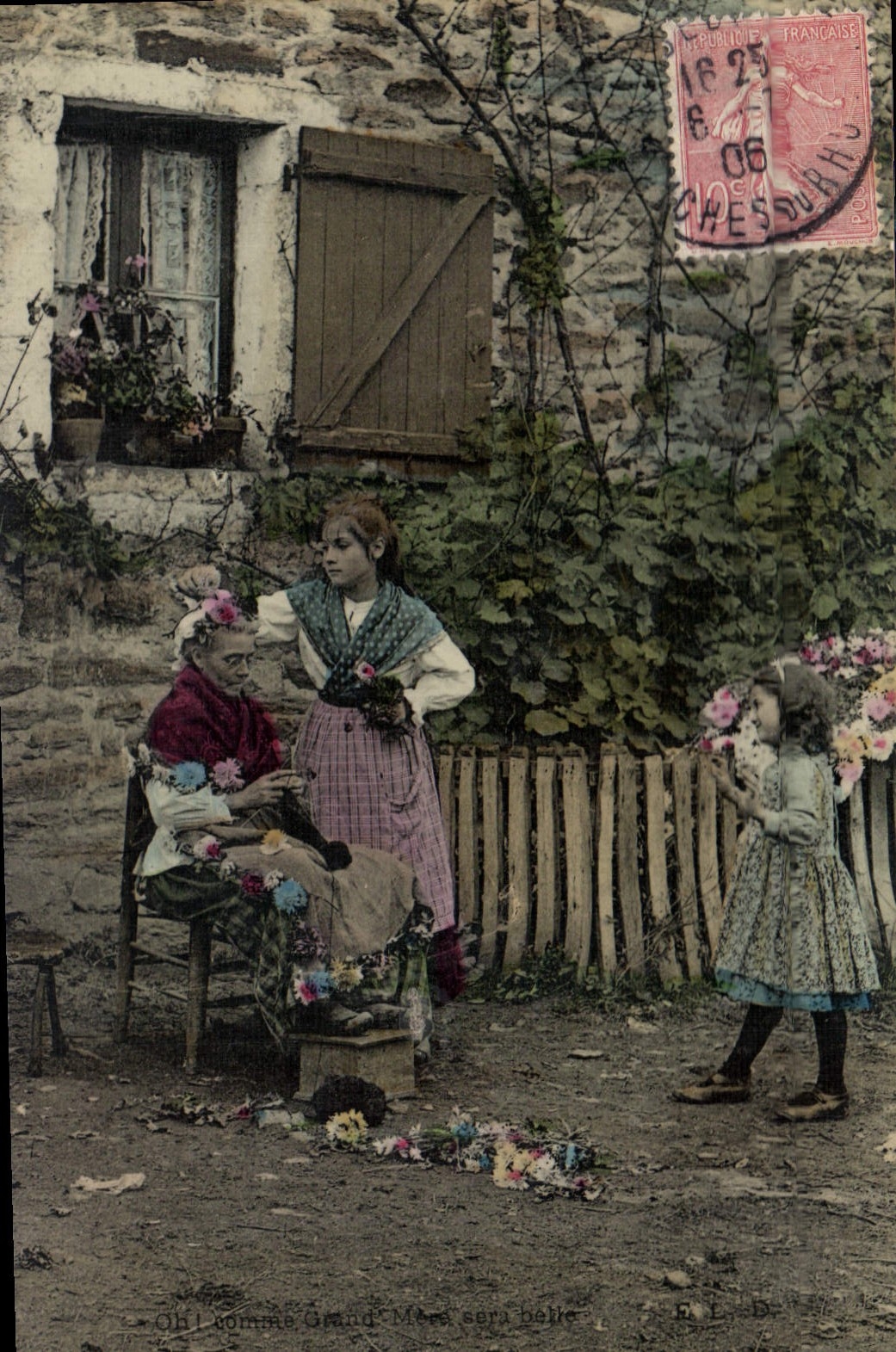 CPA Folklore Grand Mere Enfants