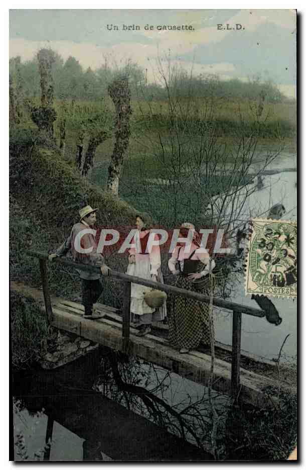 CPA Folklore Un brin de causette 