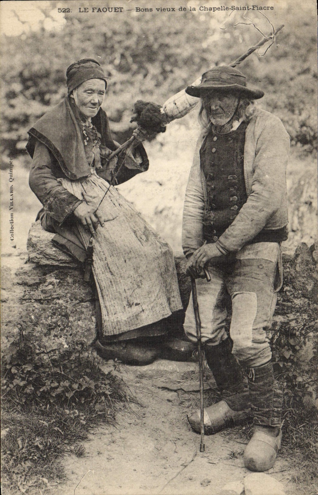 CPA Folklore Le Faouet Bons vieux de la Chapelle Saint Fiacre 