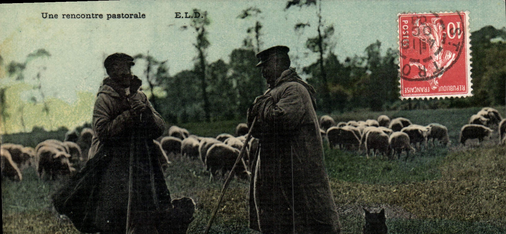 CPA Folklore Une rencontre pastorale Chien Moutons