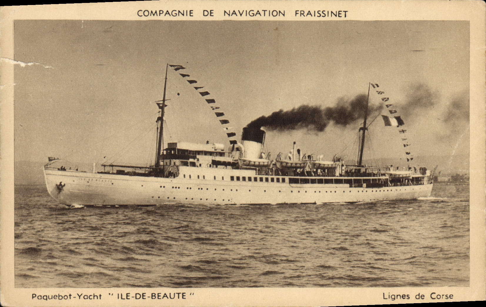 CPA Bateau Paquebot Yacht Ile de Beaute Lignes de Corse Fraissinet