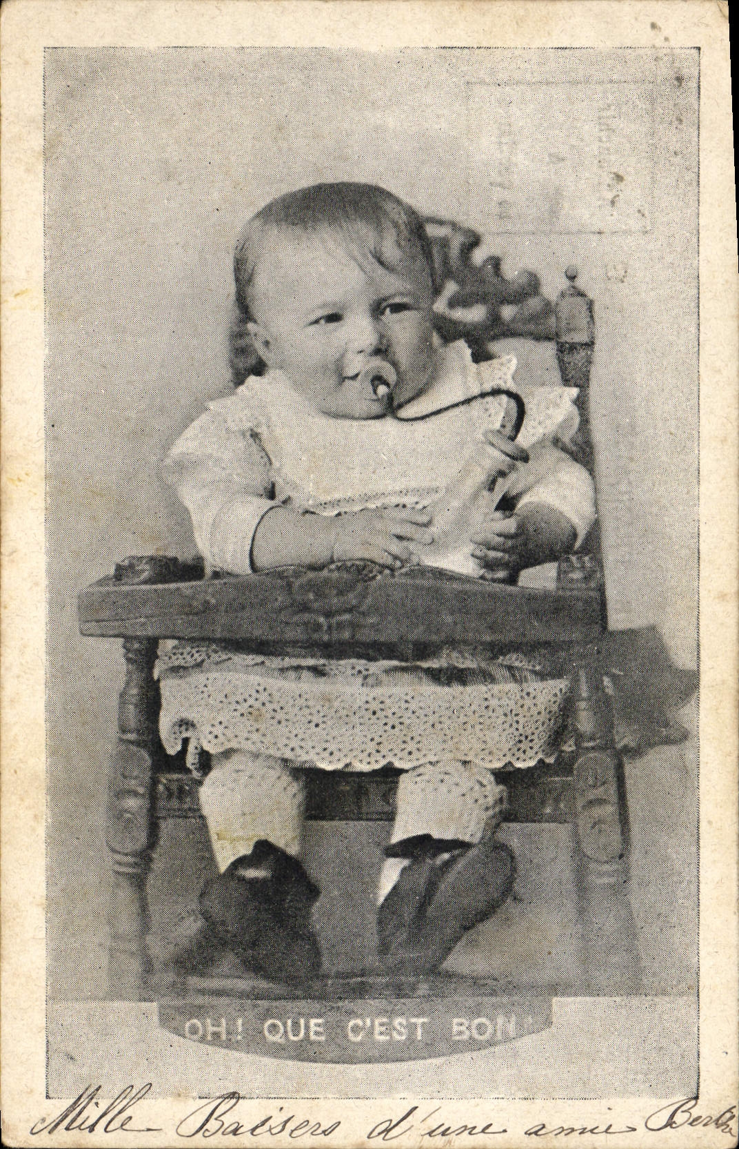 Baby in einer Windelunterlage — OH! QUE C'EST BON! — Tausend Küsse von einer Freundin, Berck