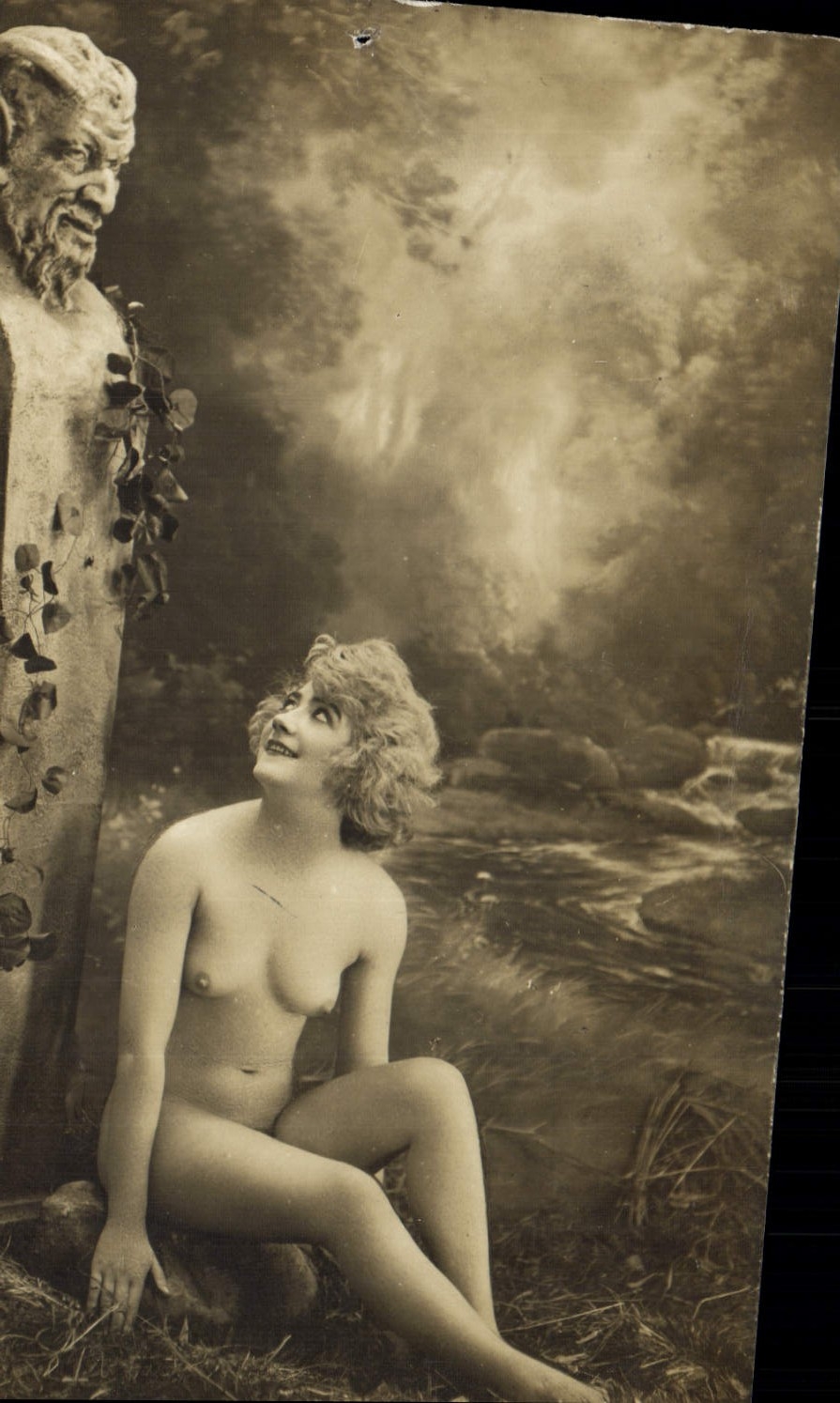 Tarjeta postal antigua Mujer Diablo Mujer desnuda erótica