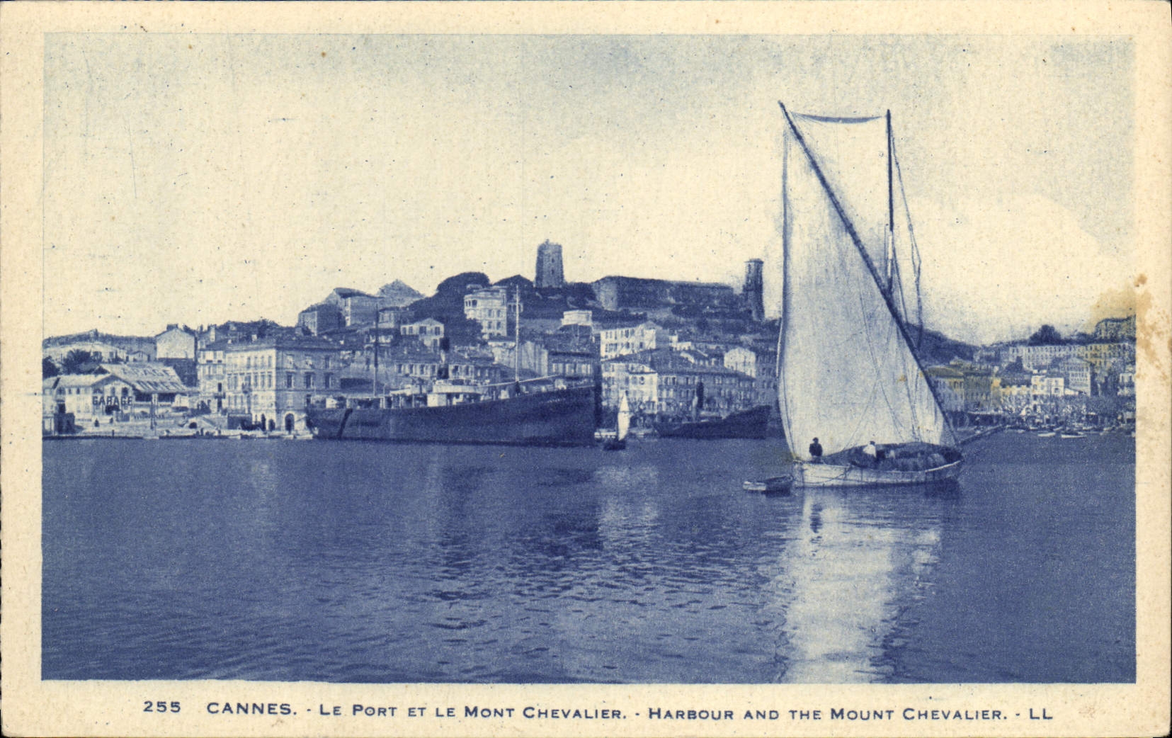 Cannes - Le Port et Le Mont Chevalier - LL