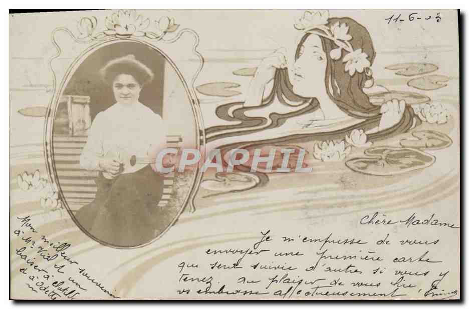 Femme en robe blanche — portrait dans cadre orné, avec illustration d'une nymphe aux nénuphars — Société Lumière, Lyon