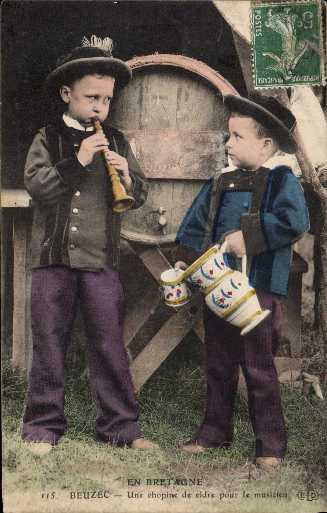 Beuzec — Une chopine de cidre pour le musicien — E.P.D. n°115
