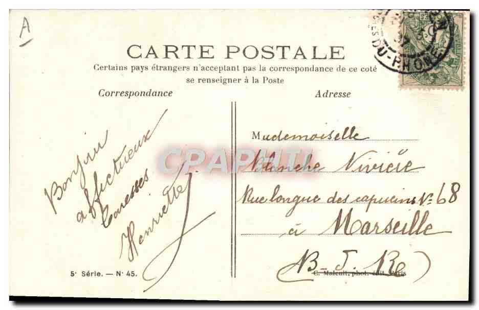 CPA Folklore Femme la fleur preferee — Verso