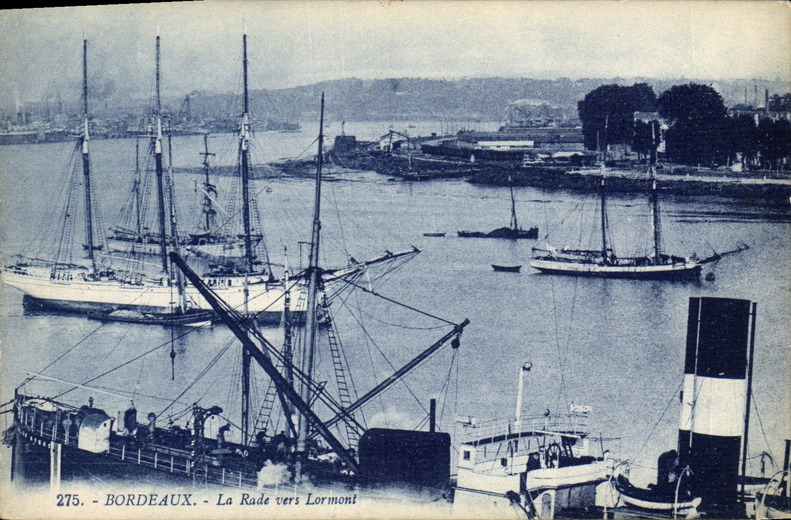 CPA Bateau Peche Bordeaux La rade vers lormont 