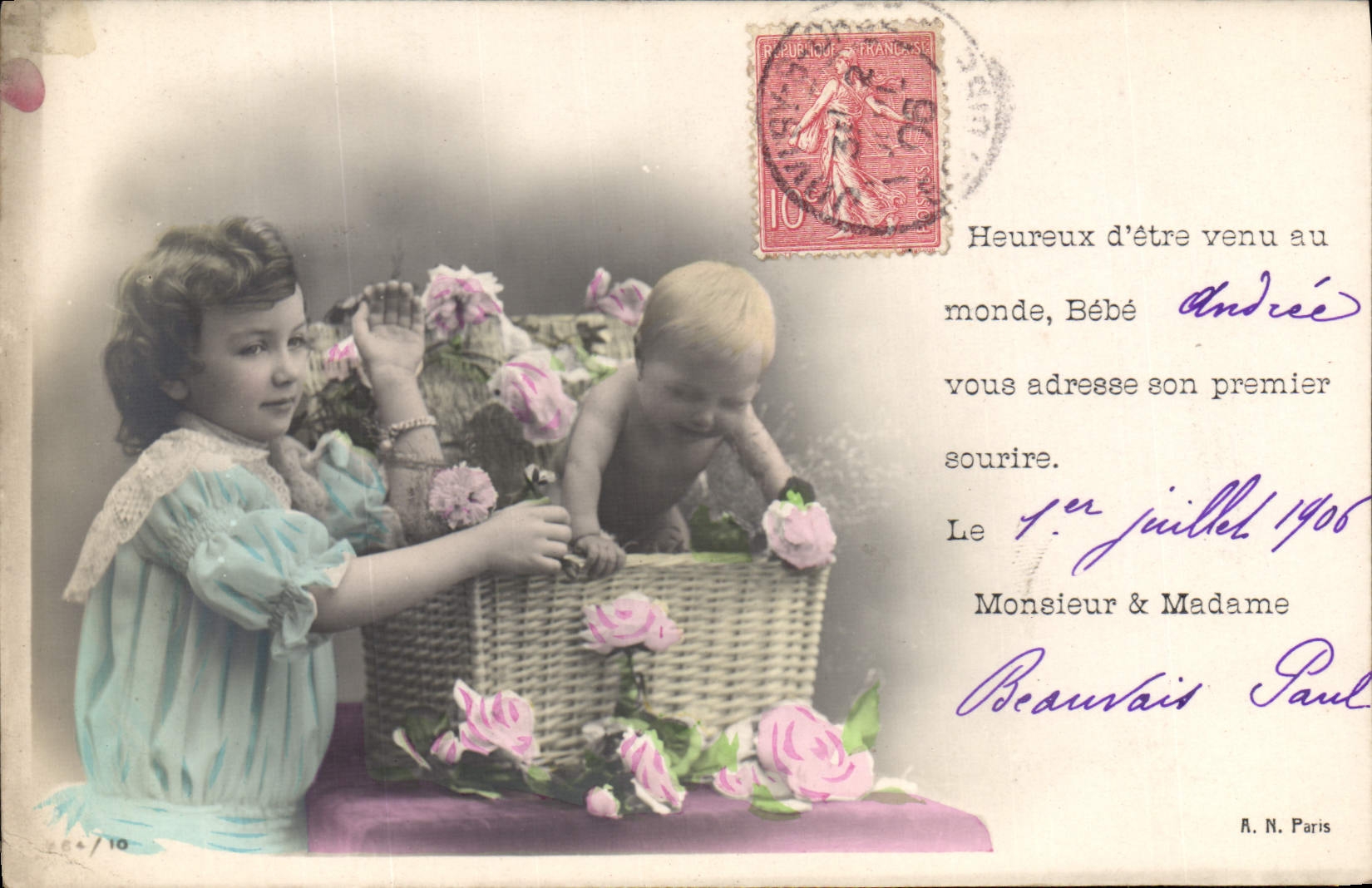 Bébé et petite fille dans un panier de roses — A.N. Paris, n°10