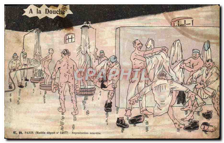 CPA Fantaisie Militaria A la douche