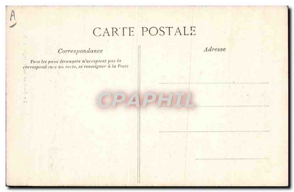 CPA Folklore le barbier du village Coiffeur  — Verso