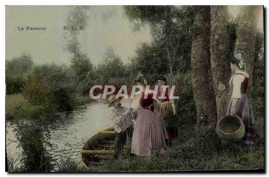 CPA Folklore Le passeur