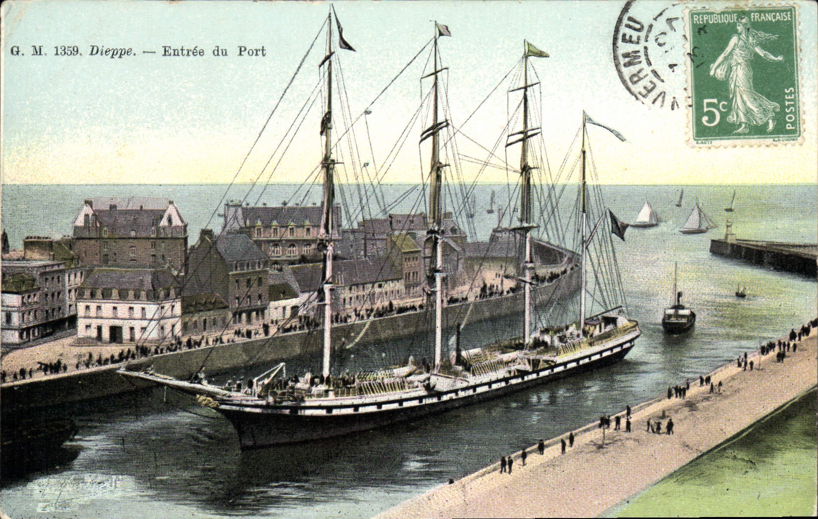 CPA Bateau Dieppe Entree du port 