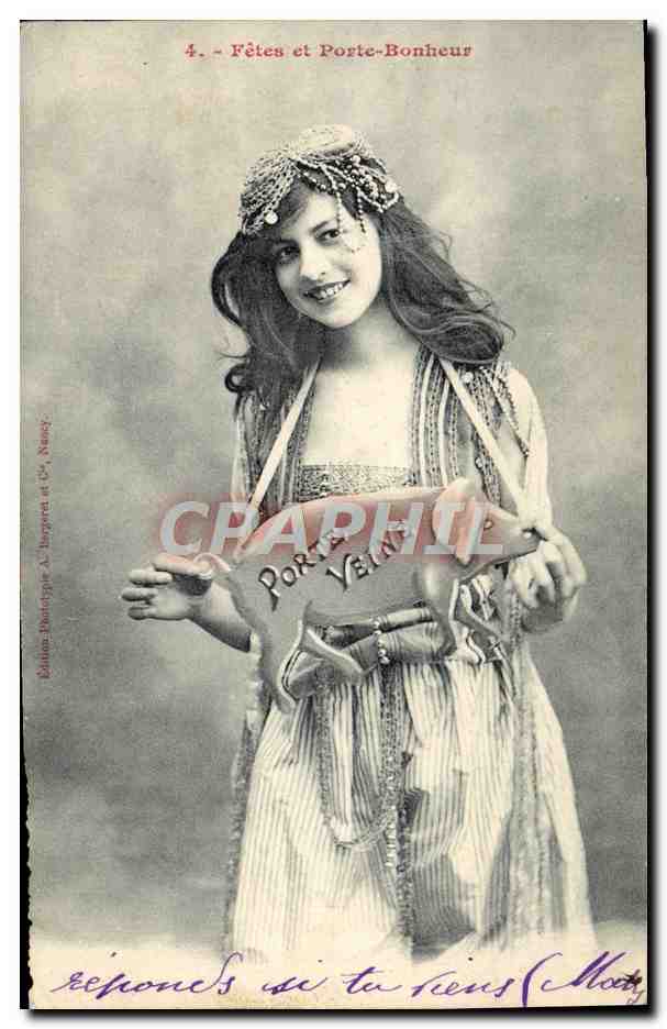 Fêtes et Porte-Bonheur — jeune femme en tenue exotique tenant un porcelet — Édition Phototypie A. Jayeret et Cie, Nancy, n°4