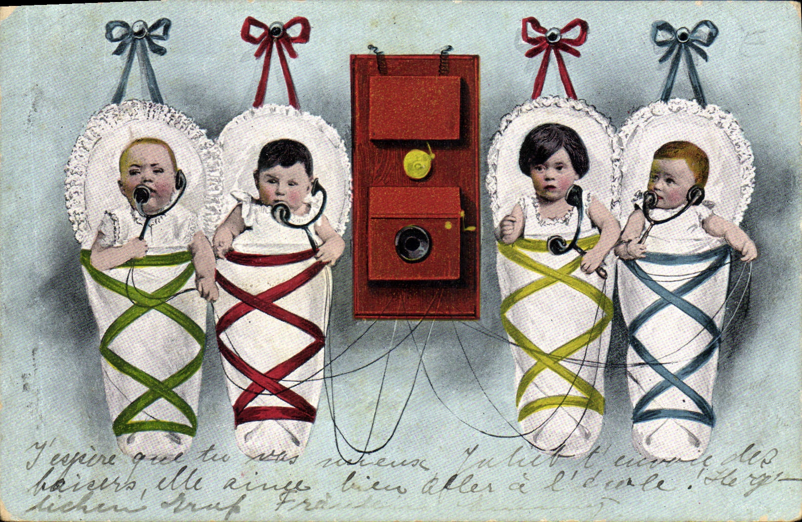 Quatre bébés dans des lits à cordes — téléphone — éditeur B.K.W.I. n° 936-1