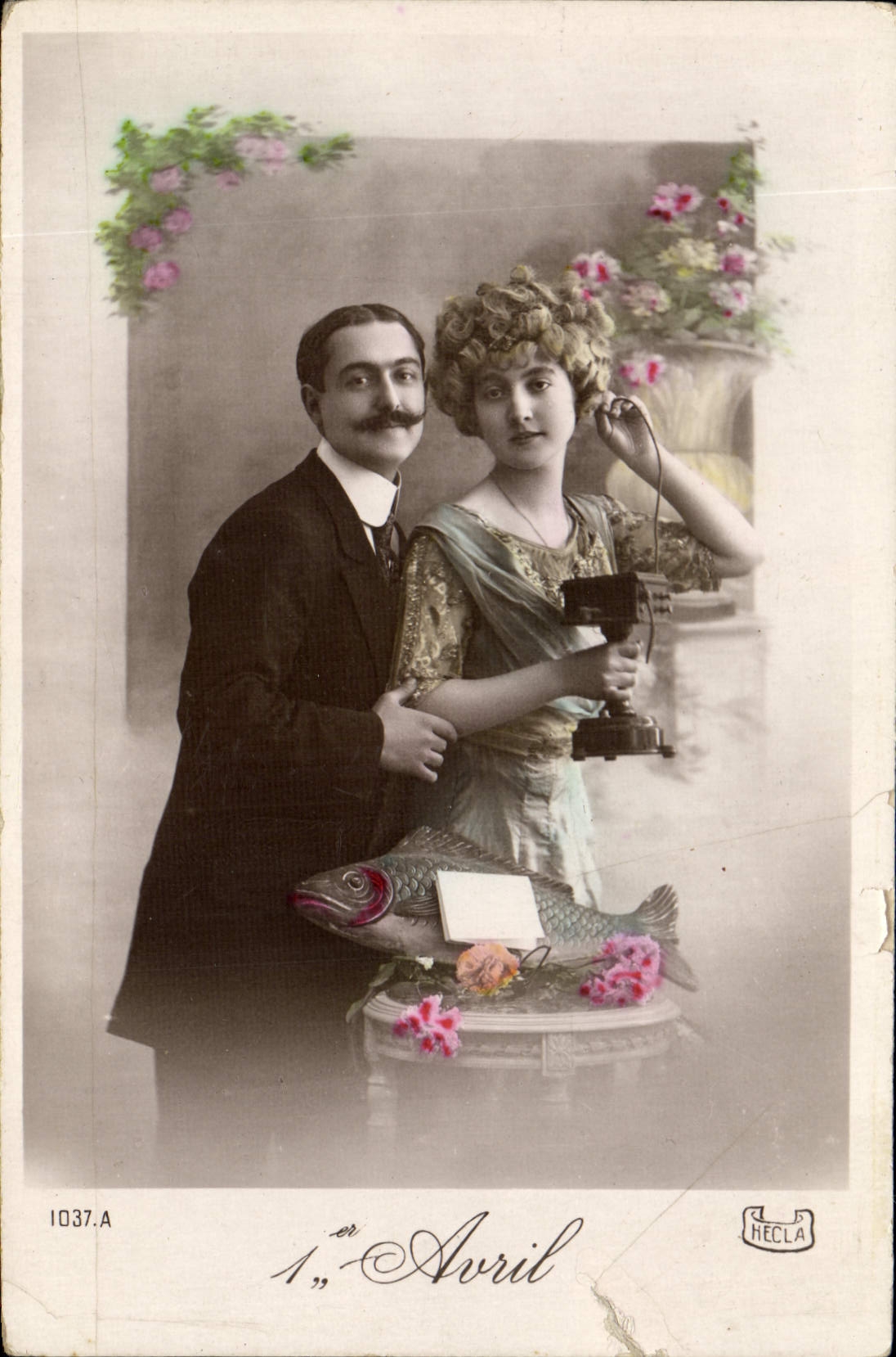 CPA Fantaisie Telephone Femme